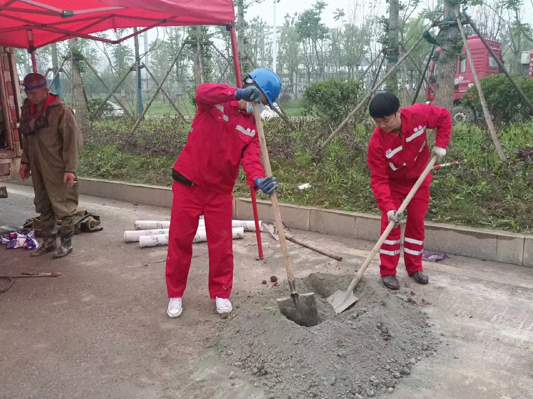红塔管道疏通哪家好】及时进行市政管道清淤