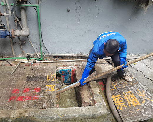 红塔清掏化粪池